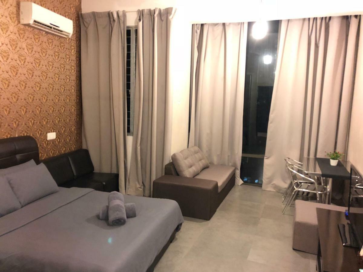 Empire Damansara Residence Suites Petaling Jaya Exterior photo