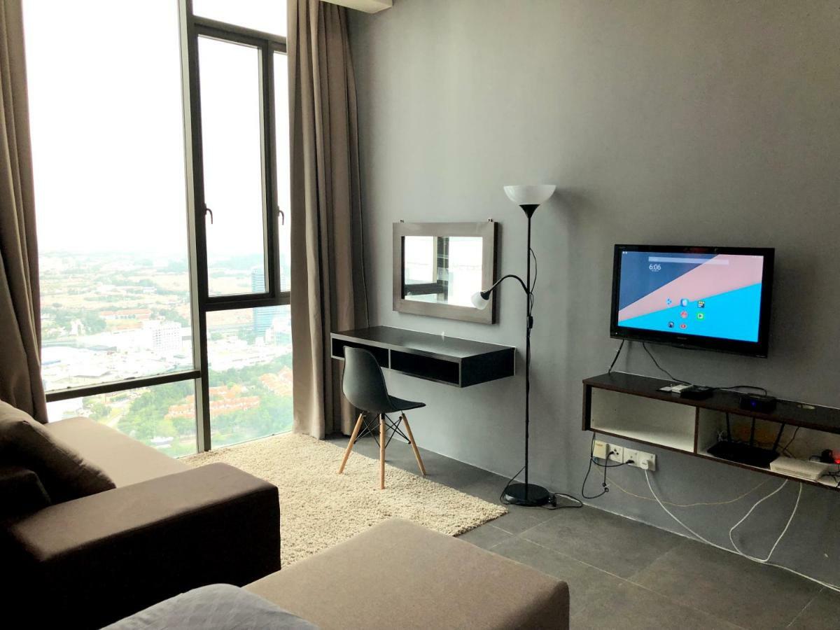 Empire Damansara Residence Suites Petaling Jaya Exterior photo